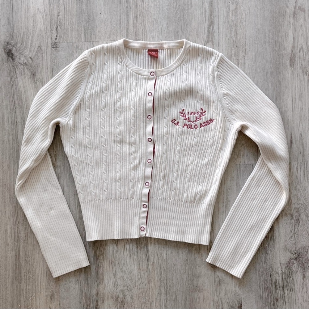 US polo knit white buttoned sweater and pink lining